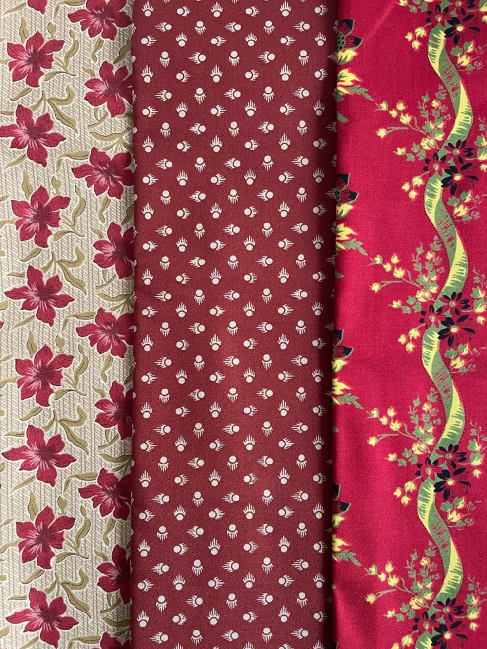 🧵$10 OFF $30✨ Cotton Quilting Fabric Red Floral Bundle Remnants